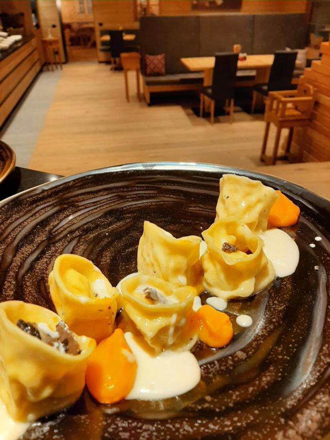 Hotel Li Anta Rossa Livigno Eksteriør bilde